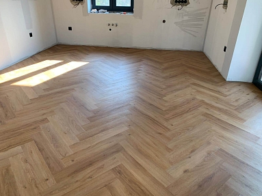 Lepený vinyl Rybí kost 1020F