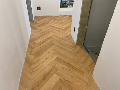 Lepený vinyl Rybí kost 1020F